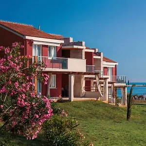 Katoro Plava Laguna Apartment